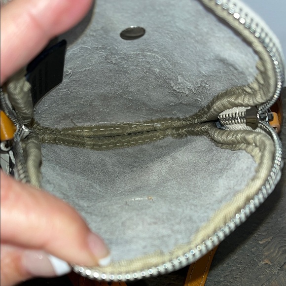 DIVINA FIRENZE Made In Italy Leather Mobile Phone Holder Crossbody Bag - NWT - Picture 7 of 8